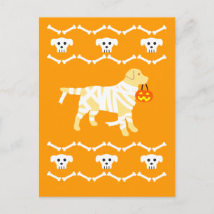 Carte postale Halloween Yellow Labrador Mumy