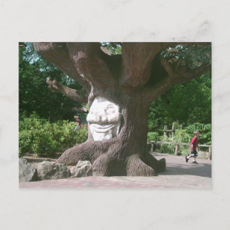 Carte Postale Happy Tree at Alton Towers
