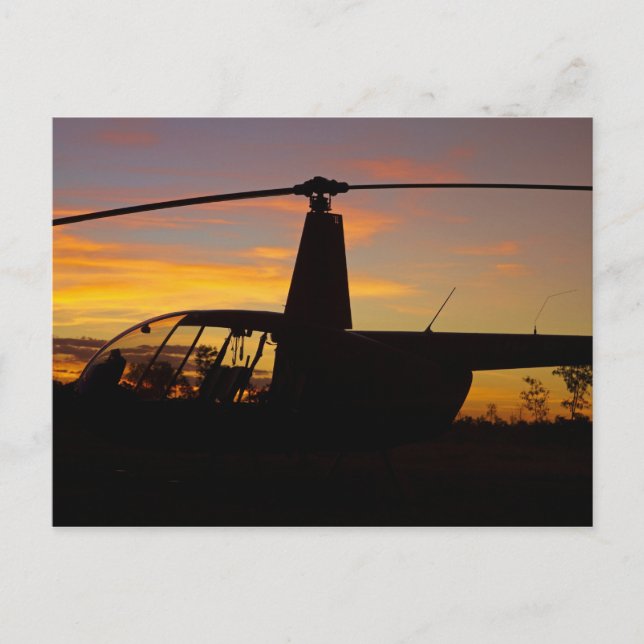 Carte Postale hélicoptère Robinson R44 au coucher du soleil (Devant)