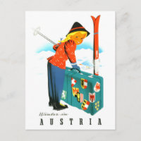 Hiver en Autriche, fille de ski avec grande valise