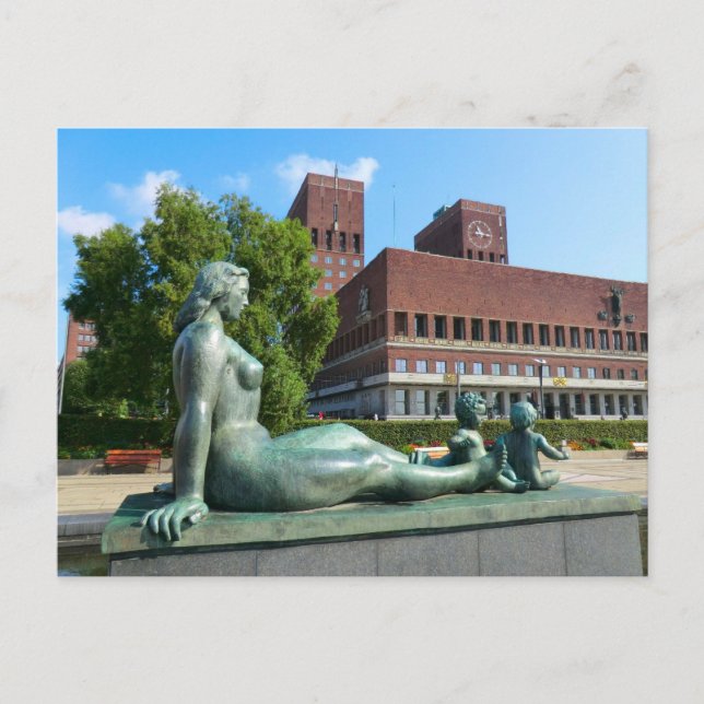 Carte Postale Hôtel de ville d'Oslo, statue (Devant)