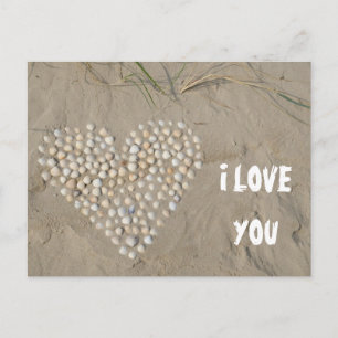 Carte Postale I LOVE YOU - Coeur de coquillages sur la plage