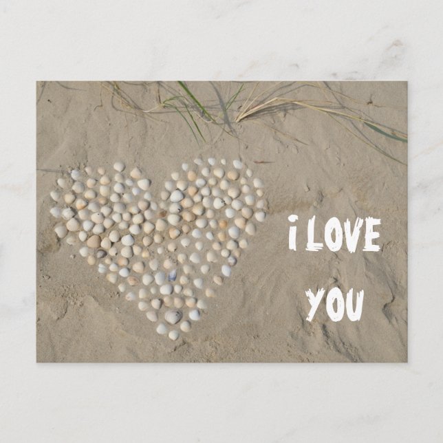 Carte Postale I LOVE YOU - Coeur de coquillages sur la plage (Devant)