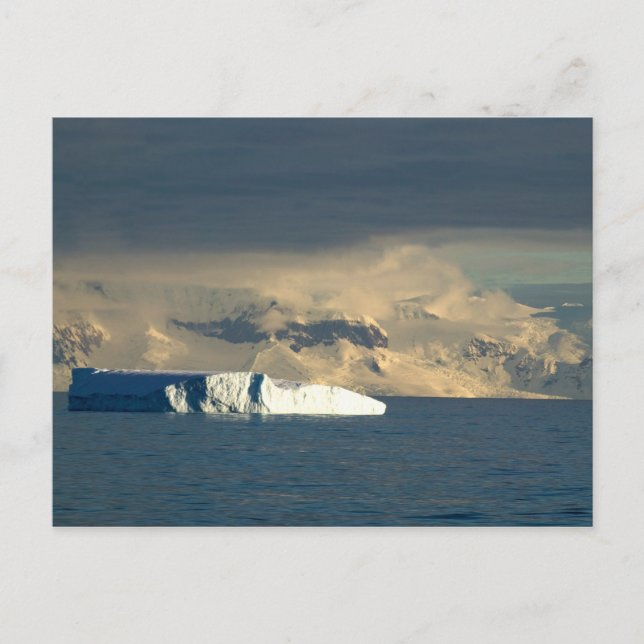 Carte Postale Iceberg au début du passage de Drake juste (Devant)