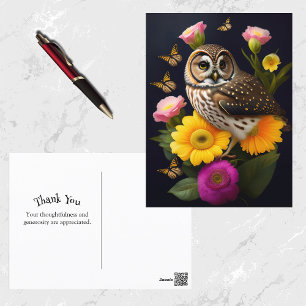 Carte Postale Illustration du papillon floral jaune-hibou