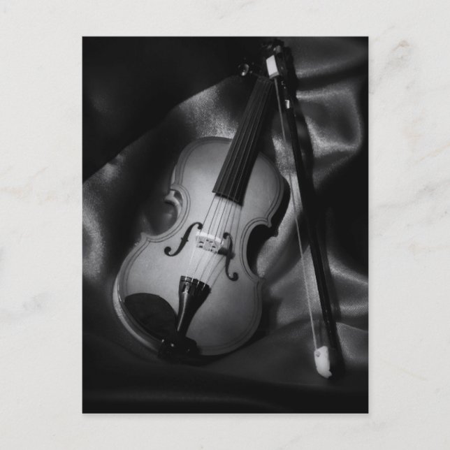 Carte Postale Image en noir et blanc d'un violon nature morte (Devant)