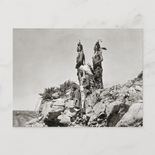 Carte Postale Indiens Crow sur une falaise, 1905 (Devant)