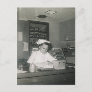 CARTE POSTALE INFIRMIÈRE N° 11 DE 1956