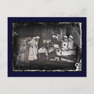 Carte Postale Infirmières militaires au poste de secours