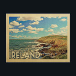 Carte Postale Irlande Ocean Cliffs Vintage voyage<br><div class="desc">Design irlandais de style Vintage voyage avec la côte irlandaise avec des falaises profondes,  l'océan et le ciel bleu.</div>