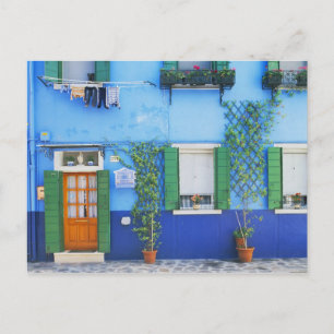 Carte Postale Italie, Burano. Une maison colorée à Burano près