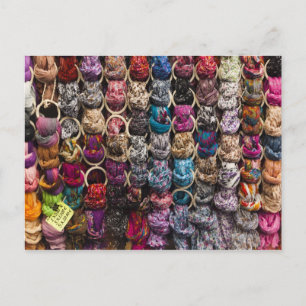 Carte Postale Italie, Florence, Foulards colorés en dehors du ma