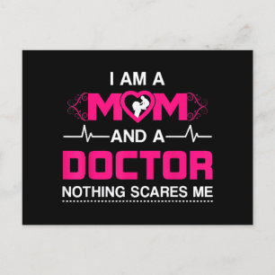 Carte Postale Je suis une maman et un docteur rien me fait peur