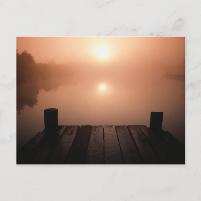 Carte Postale Jetty en bois sur le lac au coucher du soleil | No (Devant)