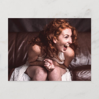 Carte Postale Jeune actrice rieuse