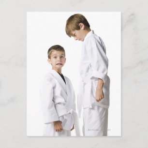 Carte Postale jeunes pratiquant les arts martiaux
