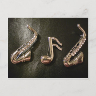 Carte Postale Jouer une note musicale sur ce Saxaphone