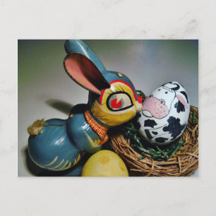 Carte Postale Jouet lapin et oeuf de vache