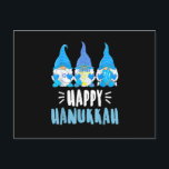 Carte Postale Joyeux Hanoukka Gnomes Juif Gnome Lover Chanukah<br><div class="desc">Gnomes Thanksgiving Halloween Joyeux Noël et Happy Hallothanksmas tenue est un cadeau pour les garçons,  filles,  enfants,  maman,  papa,  grand-mère,  hommes,  femmes,  enseignant. Octobre,  novembre Et décembre,  Mélange d'hiver et d'automne ! Célébrez les vacances avec vos amis et votre famille</div>