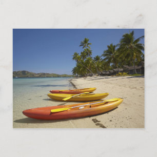 Carte Postale Kayaks sur la plage, Plantation Island Resort