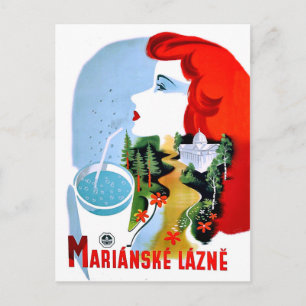 Carte Postale La femme rousse boit de l'eau, Marianske Lazne