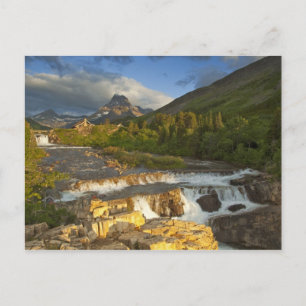 Carte Postale La lumière du matin accueille Swiftcurrent Falls d