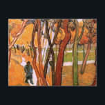 Carte Postale La marche : Les Feuilles en chute par Vincent van<br><div class="desc">La Marche : La chute des Feuilles par Vincent van Gogh est un post impressionnisme d'art vintage peinture paysage nature. Les gens marchent dans un parc arboré pendant la saison d'automne tandis que les feuilles jaunes et oranges dorés tombent au sol. Un homme se promène à pied ou à pied...</div>