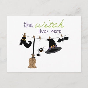 Carte Postale La sorcière vit ici