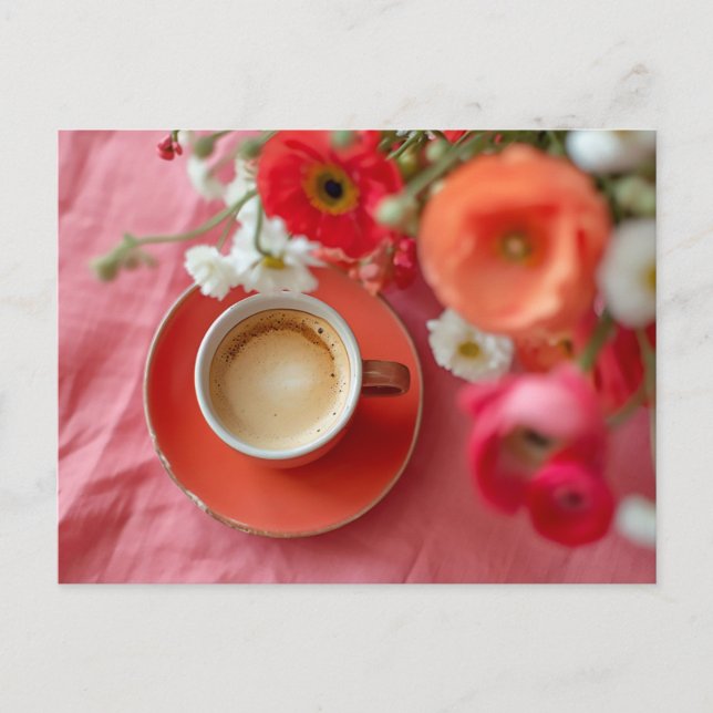 Carte Postale La tasse à café rouge est entourée de fleurs de Ra (Devant)