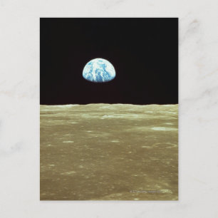 Carte Postale La Terre se lève sur la Lune