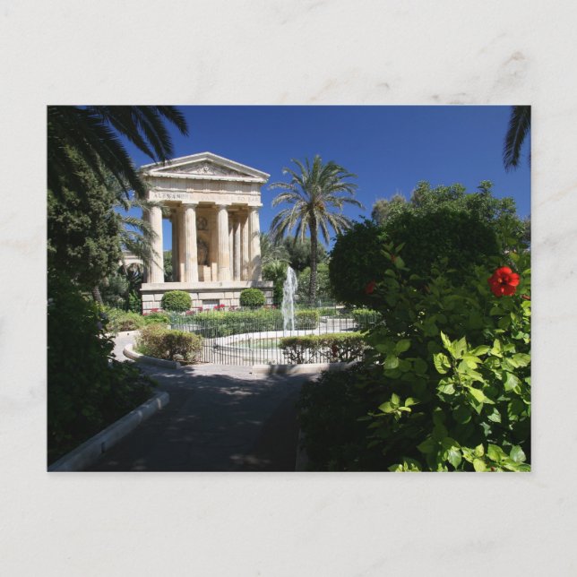 Carte Postale La Valette Malte bâtiment ancien dans le parc (Devant)