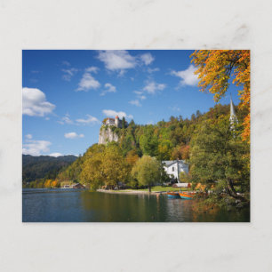 Carte Postale Lac Bled avec des arbres aux couleurs de l'automne