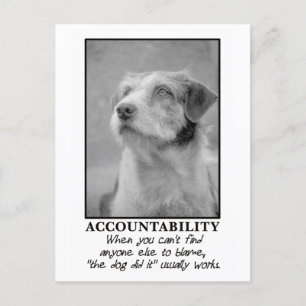Carte Postale Laisse le chien prendre la responsabilité de tes p