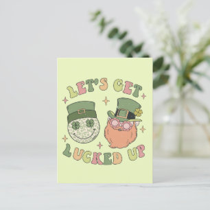 Carte Postale Laissons la chance - Drôle Leprechaun Clover