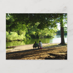 Carte Postale L'amour est une brise douce au bord du lac