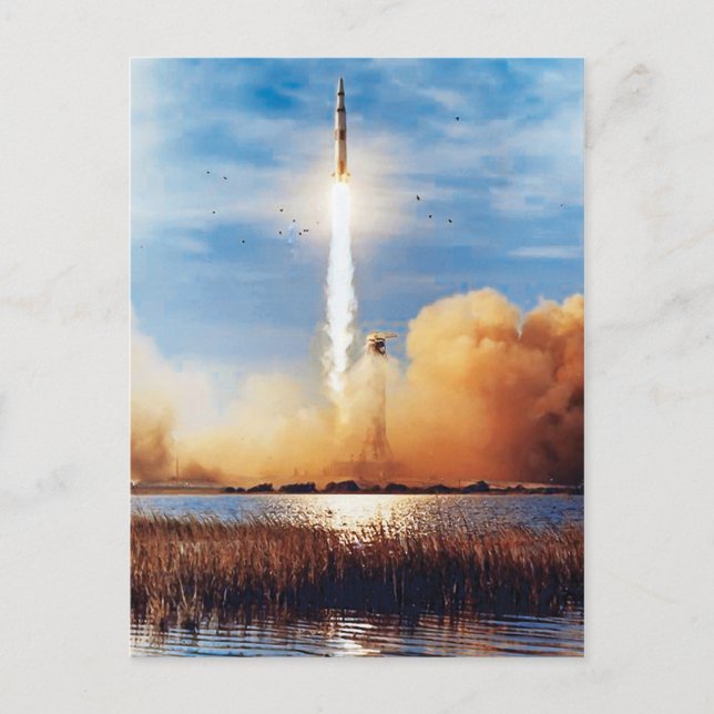Carte Postale Lancement de la fusée NASA Apollo 8 au centre spat (Devant)