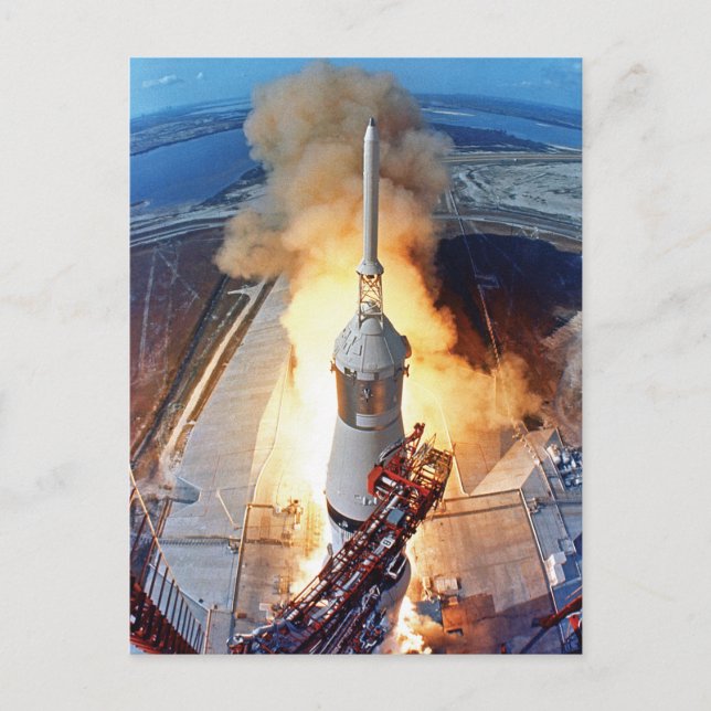 Carte Postale Lancement de la fusée pour l'alunissage d'Apollo 1 (Devant)