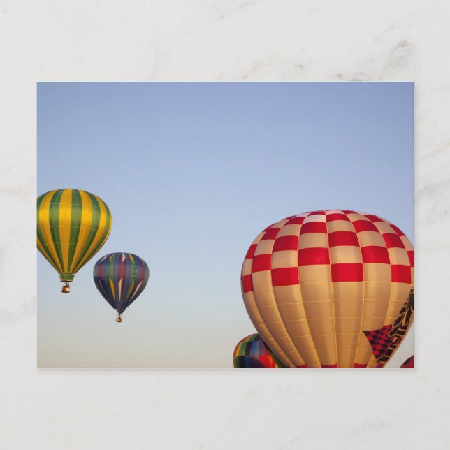 Carte Postale Lancement de montgolfières (Devant)