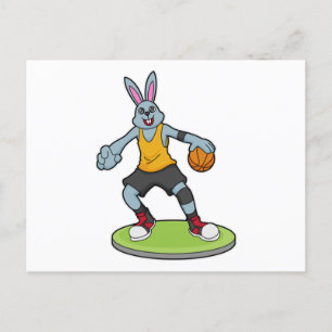 Carte Postale Lapin comme joueur de basket-ball avec basket-ball