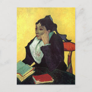 Carte Postale L'Arlésienne : Madame Ginoux avec livres