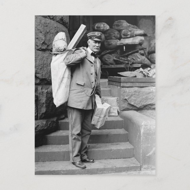 Carte Postale Le facteur à la poste (Devant)