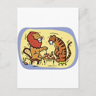 Carte Postale Le lion et le tigre jouent aux échecs