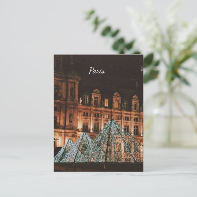 Carte Postale Le Louvre, Paris, France (Debout devant)