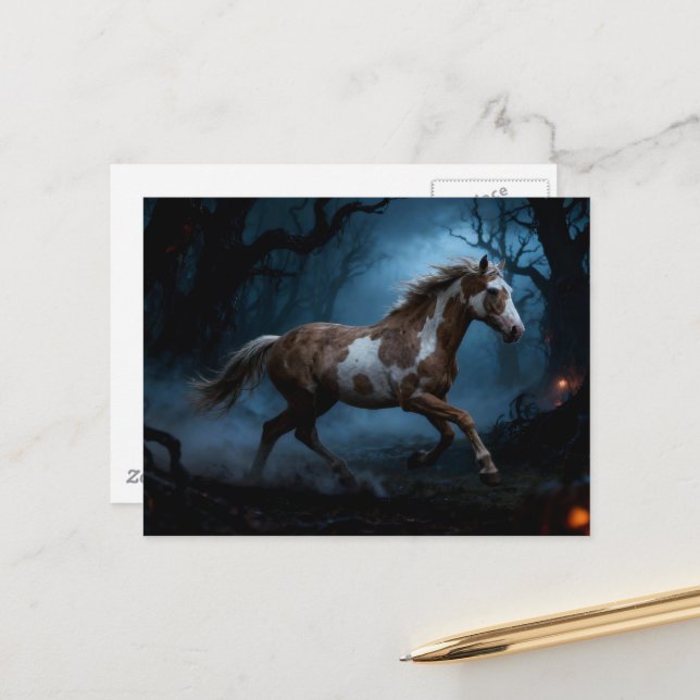 Carte Postale Le Mustang dans la forêt hantée (Devant/Arrière en situation)