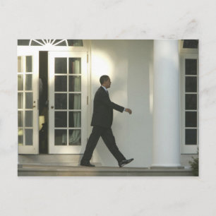 Carte Postale Le président Barack dans une profonde réflexion su