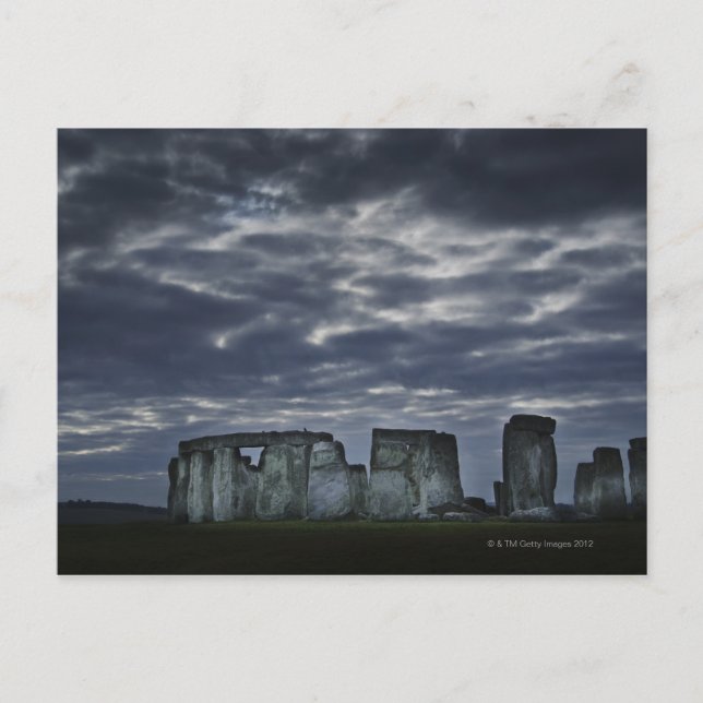 Carte Postale Le R-U, Stonehenge, vue pittoresque à l'aube (Devant)