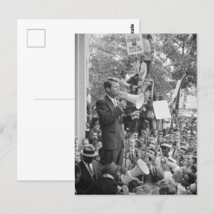 Carte Postale Le sénateur Robert Kennedy faisant campagne pour l