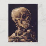 Carte Postale Le squelette de Van Gogh avec la cigarette ardente<br><div class="desc">"Le crâne d'un squelette de Van Gogh avec la cigarette brûlante" c. 1885–86. Il s'agit d'une première pièce réalisée comme étude à l'Académie Royale des Beaux-Arts en Belgique.</div>