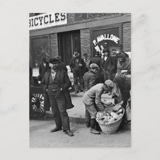 Carte Postale Lecteurs italiens de pain : 1900