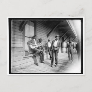 Carte Postale Les Afro-Américains attendent le bateau c1902